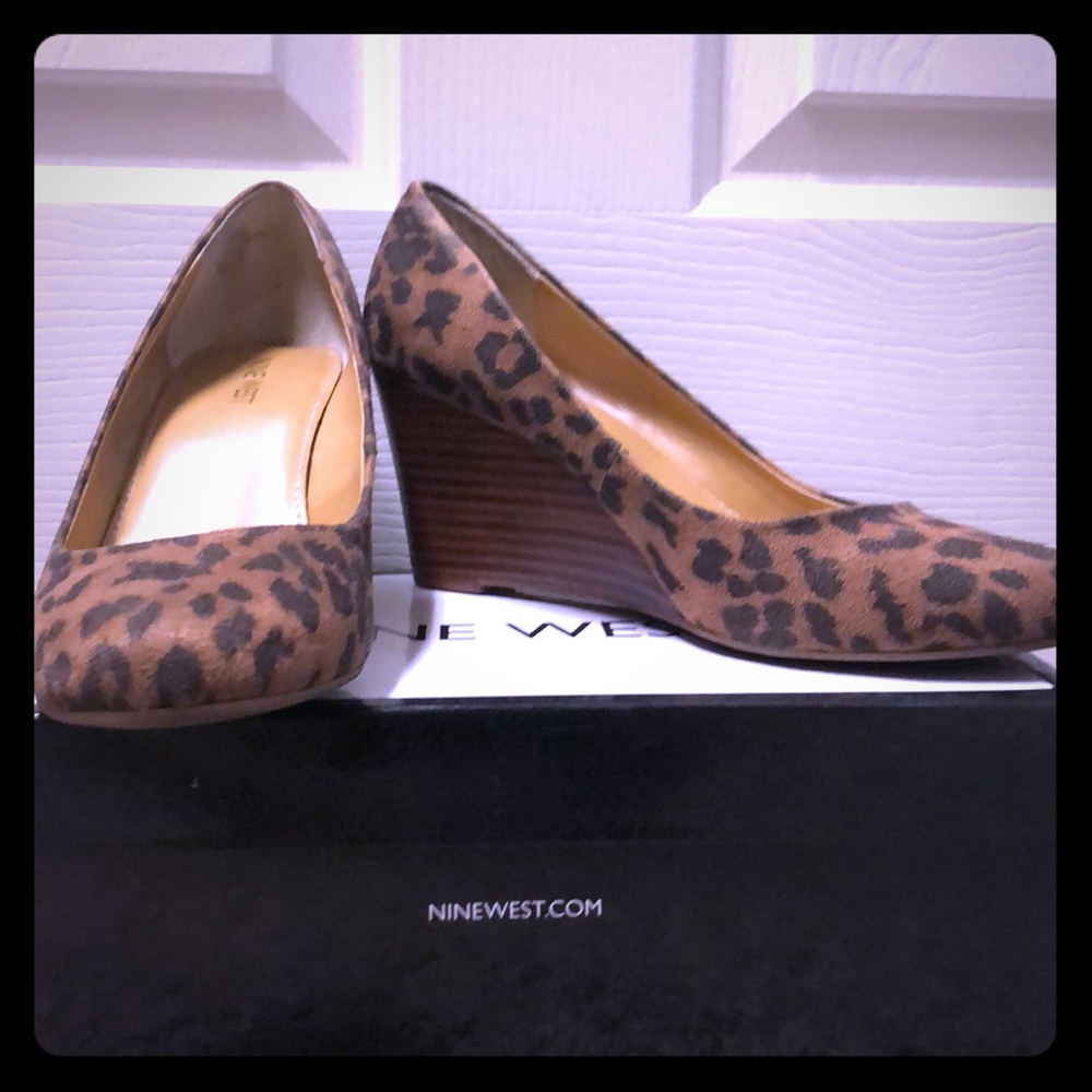 Nine West Leopard wedges